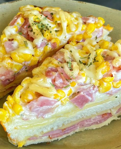Corn ham sandwish