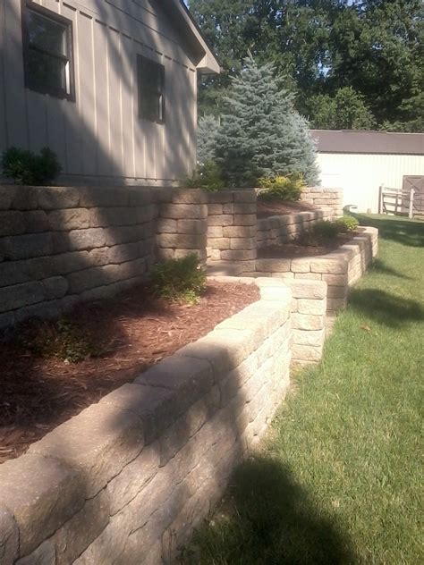 retaining-wall-design - Herstad Landscaping 608-921-5349
