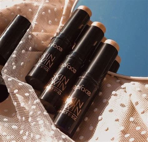 Хайлайтер контур стик top face — цена 250 грн в каталоге Хайлайтеры ...