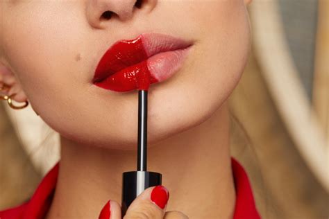 L'Oreal Paris Brilliant Signature - Глянцевая стойкая жидкая помада ...
