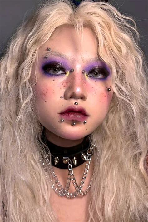 15 Pretty Goth Makeup Looks You Must Try this Summer | Moonsugarbeauty