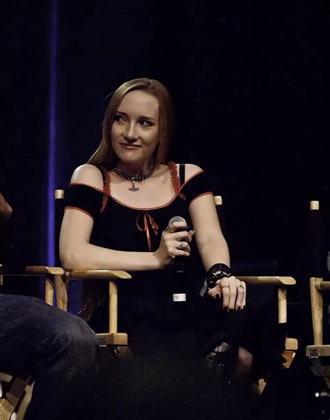 15 Facts About Scarlett Pomers | FactSnippet