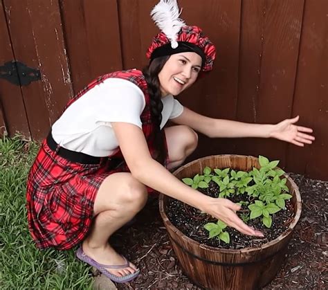 Sydney Watson's feet