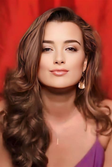 Cote de Pablo fan's page