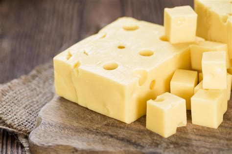 Welke kaas gebruik ik het best om kaassaus mee te maken? | Dagelijkse kost