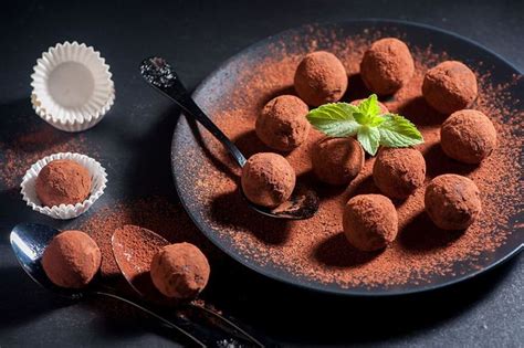Кето трюфели + рецепта за хумус с карфиол | For Life | Desserts ...