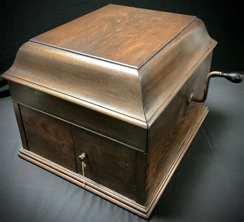 oak hmv  masters voice table top gramophone cabinet number