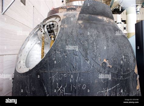 Soyuz space capsule hi-res stock photography and images - Alamy