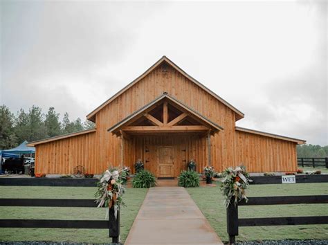 13 Charming Barn Wedding Venues in NC for Your Nuptials