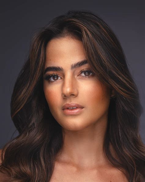 Valeria Maldonado, 21 años de... - Reinado de El Salvador | Facebook