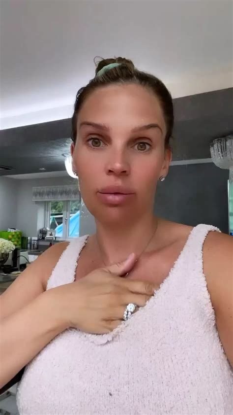 Danielle Lloyd offers cash reward to track down 'sick' troll who