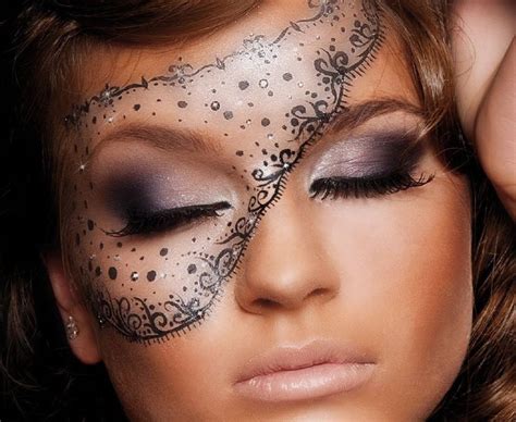 Есть просто макияж, а есть искусство. | Christmas makeup, Makeup, Best ...