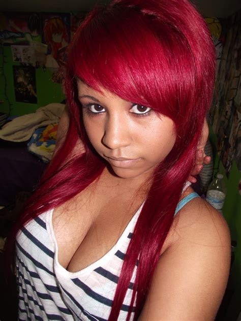 How to maintain your bright red hair during the summer 12