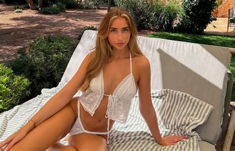 O que os pais de Lily Phillips, estrela do OnlyFans, acham do seu