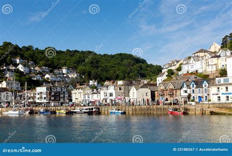 Looe Les Cornouailles Angleterre Photographie éditorial - Image du bleu