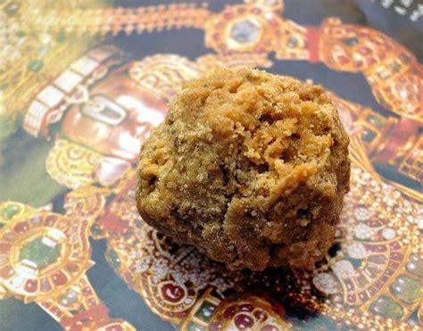 Tirumala TIrupati Lord Venkateswara / Balaji Temple - Laddu Prasadam ...