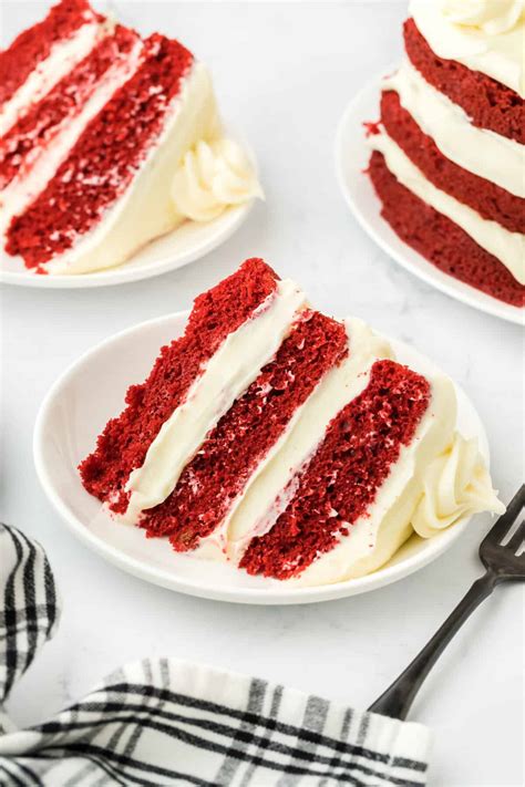 red velvet pound cake 4