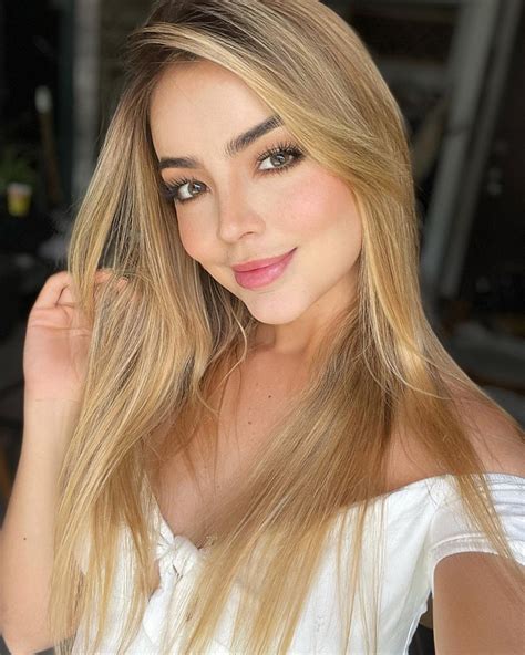 PlaceforModels on Twitter: "@valentgallegom1 @PielReal @QueenModelsz