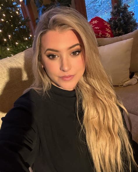 T A I L S (@sweeettails) • Instagram photos and videos