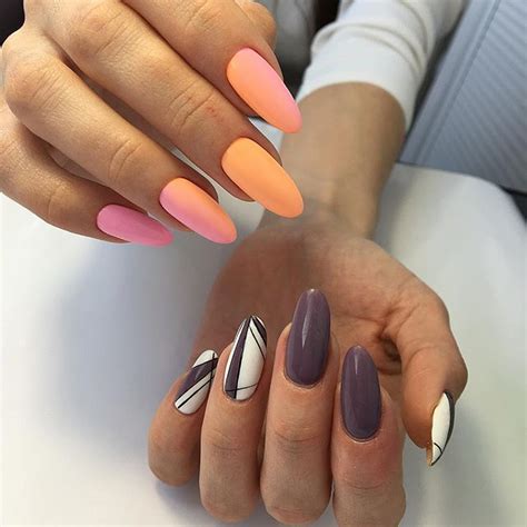 "Разные руки" - сразу два маникюра! | Nailspiration.net | Дизайн ногтей ...