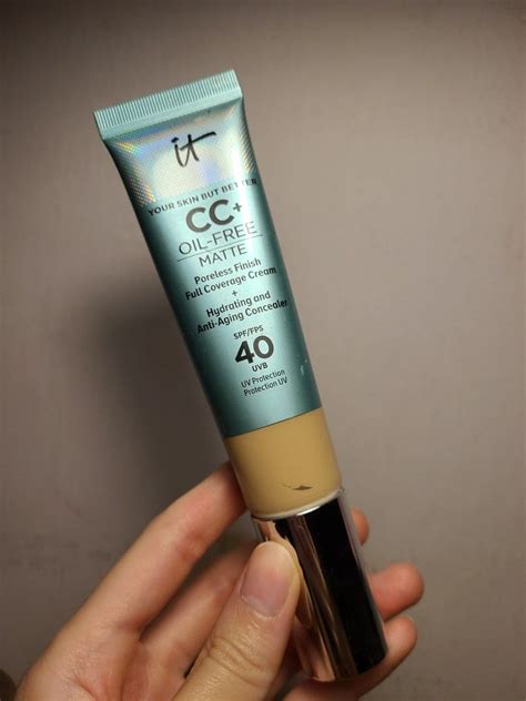 it cosmetics CC cream matte SPF40, Beauty & Personal Care, Face, Makeup on Carousell