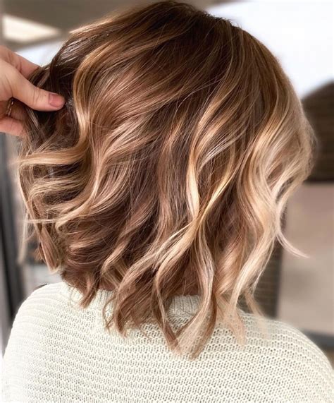 stunning examples  caramel balayage highlights   artofit