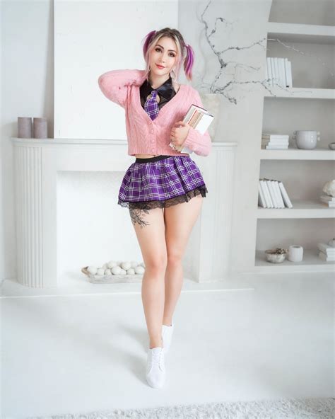 加拿大正妹Luxlo（@luxlocosplay）翘臀性感网友直呼太美！-请使用正版授权-盗版主题后果自负-授权购买官网-ritheme.com