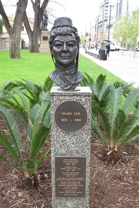 Mary Lee bust - History Hub