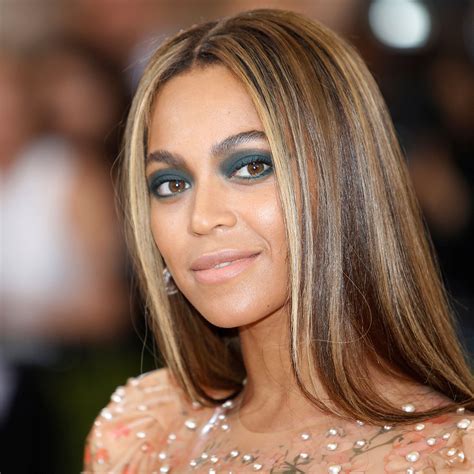 beyonces powerful tribute  tina turner   renaissance