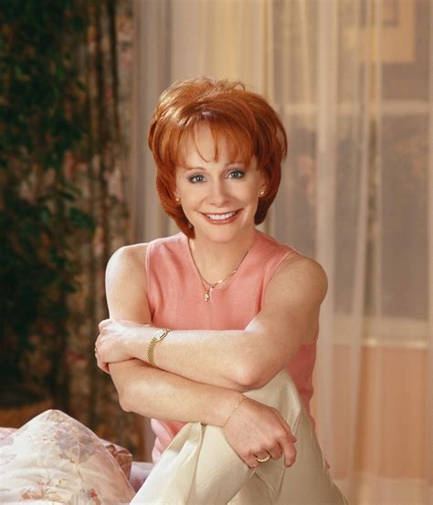 Color guide explains how to get reba mcentire hair shades 24