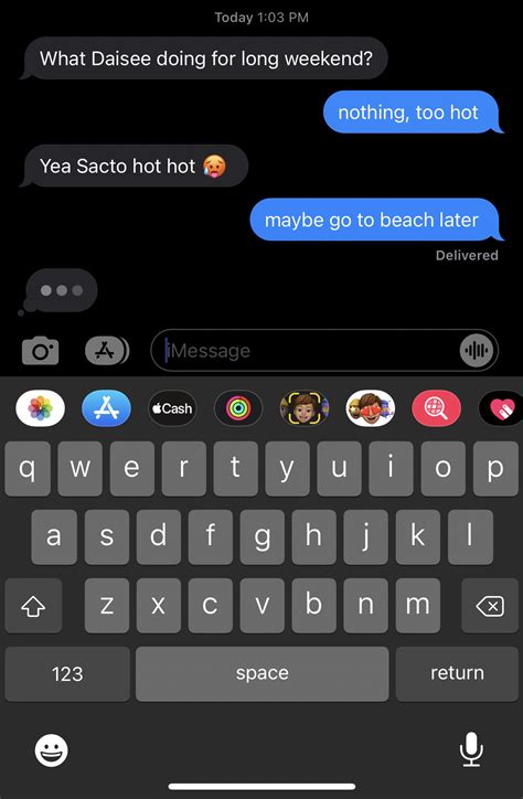 daisee ᴗ on Twitter: "who taught my mom how to use that emoji https://t