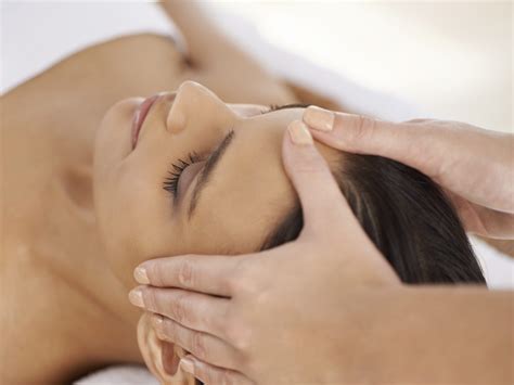 How to give an amazing head massage