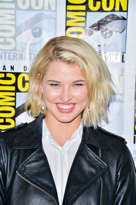 Sarah Grey – “The Order” Photocall at SDCC 2019 • CelebMafia