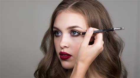Best eyeliner pencil 2024: The top pigmented, smooth and long-lasting ...