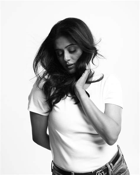 Priyamani Photos, Pictures And Priyamani HD Images - Kerala9.com