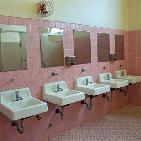 Best Way To Poop In Public Bathroom at Charles McPherson blog