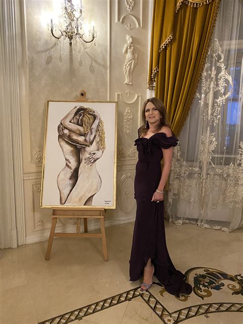 Naked by Roxana Stan. Expozitie de pictura la Bucuresti