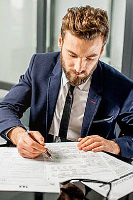 finance specialist position