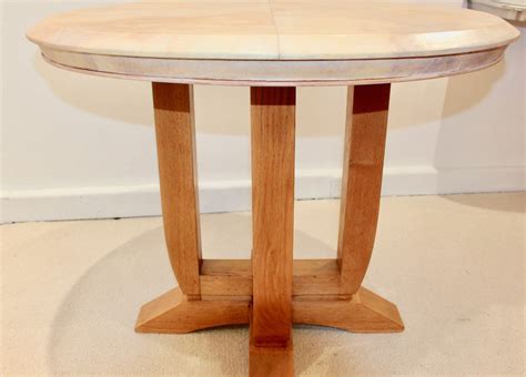 proantic pedestal table