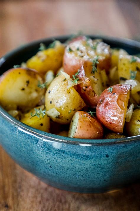 Garlic Butter Roasted Potatoes Recipe - Sweet Cs Designs