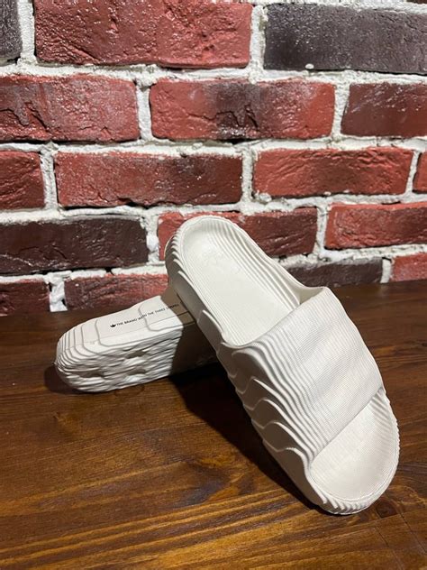 Шлепанцы adidas Originals - купить с доставкой по выгодным ценам в ...
