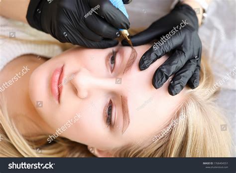 3+ Thousand Brow Bar Royalty-Free Images, Stock Photos & Pictures ...