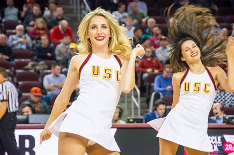 USC Song Girls : r/cheerleaders
