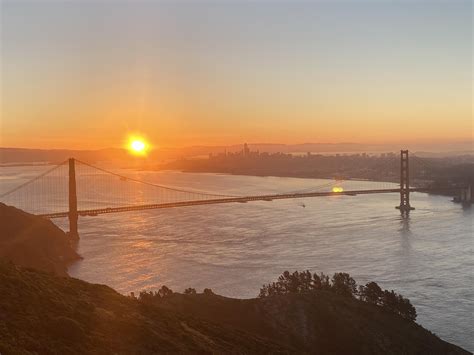 Downtown as seen from Bernal Hill this morning : r/sanfrancisco