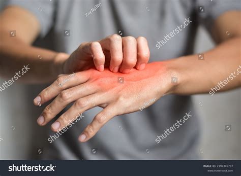 295,859 Scratching Hand Images, Stock Photos, 3D objects, & Vectors ...