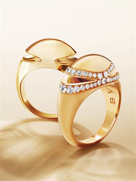 Bvlgari Cabochon Jewellery Collection | Bvlgari Official Store