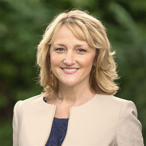 Professional Profile and Career Achievements of Debra Florian