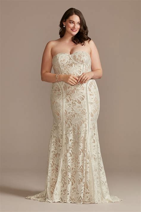 37 Best Plus Size Wedding Dresses for Flattering Curvy Brides | Plus