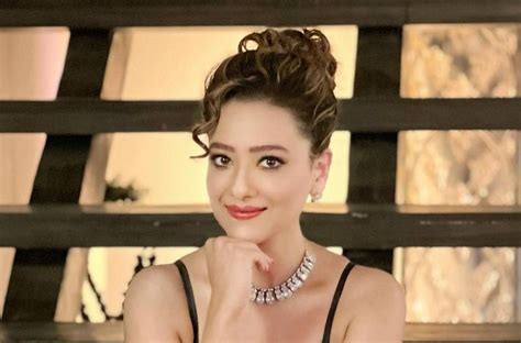 Mithun Chakraborty’s daughter-in-law Madalsa became bo*ld, showed hot ...