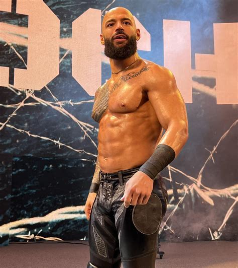 Ricochet : r/WrestleWithThePackage